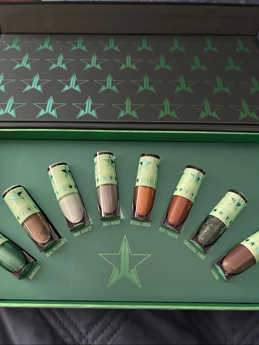 Jeffree Star money, honey velour lipsticks